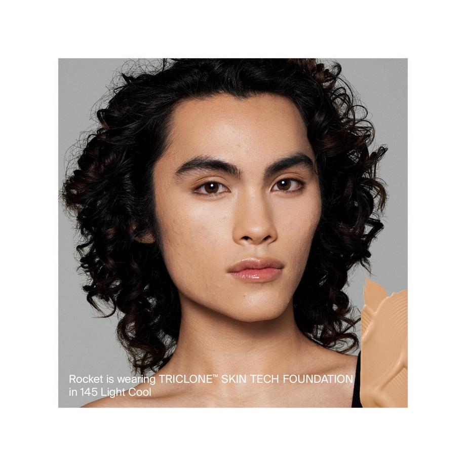 Haus Labs Triclone Skin Tech Foundation - Mittlere Deckkraft mit fermentierter Arnika 