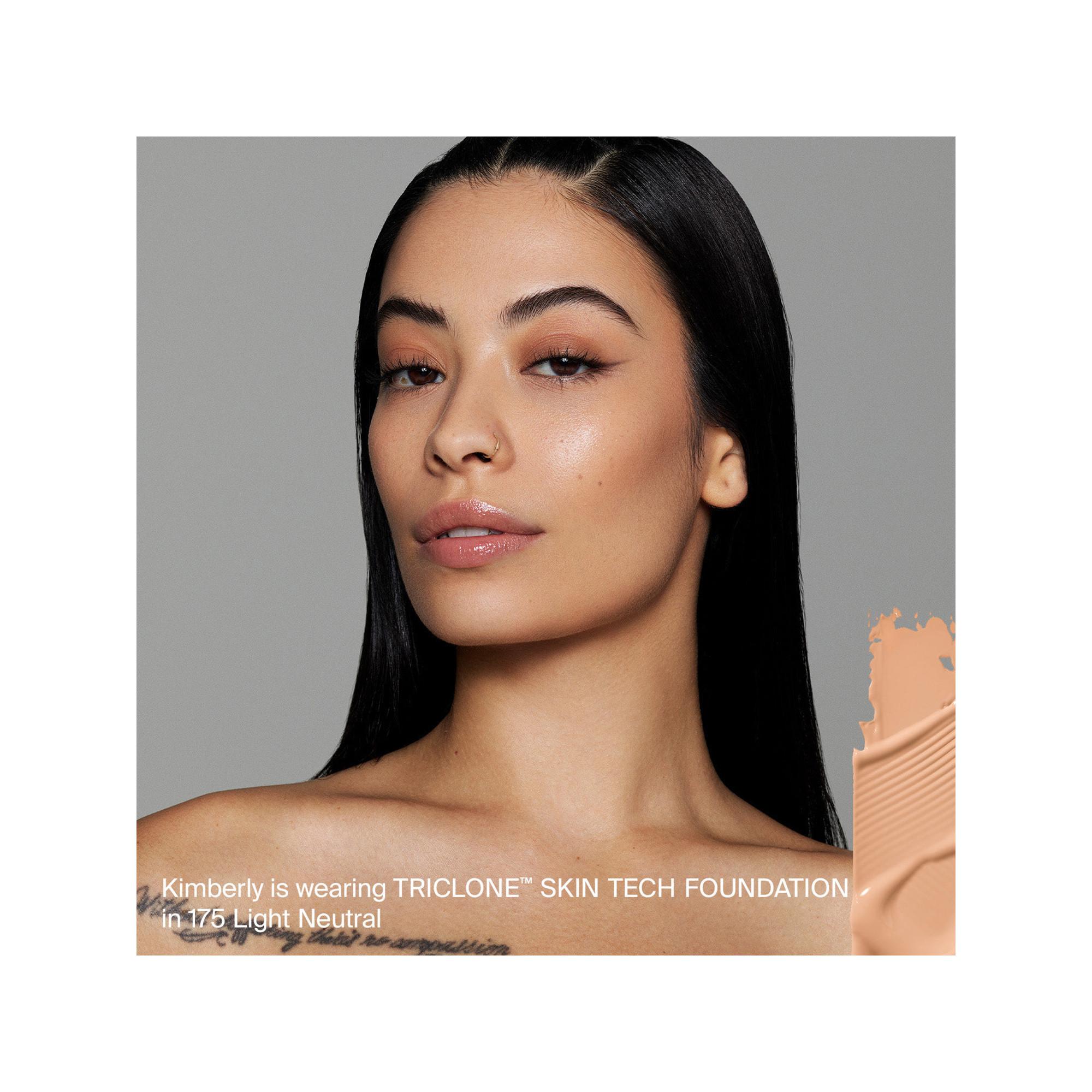 Haus Labs Triclone Skin Tech Foundation - Mittlere Deckkraft mit fermentierter Arnika 