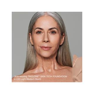 Haus Labs Triclone Skin Tech Foundation - Mittlere Deckkraft mit fermentierter Arnika 