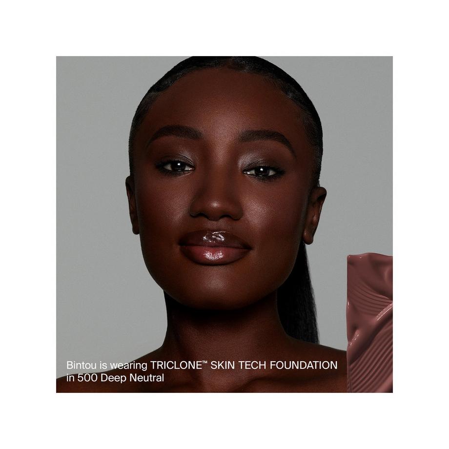 Haus Labs Triclone Skin Tech Foundation - Mittlere Deckkraft mit fermentierter Arnika 