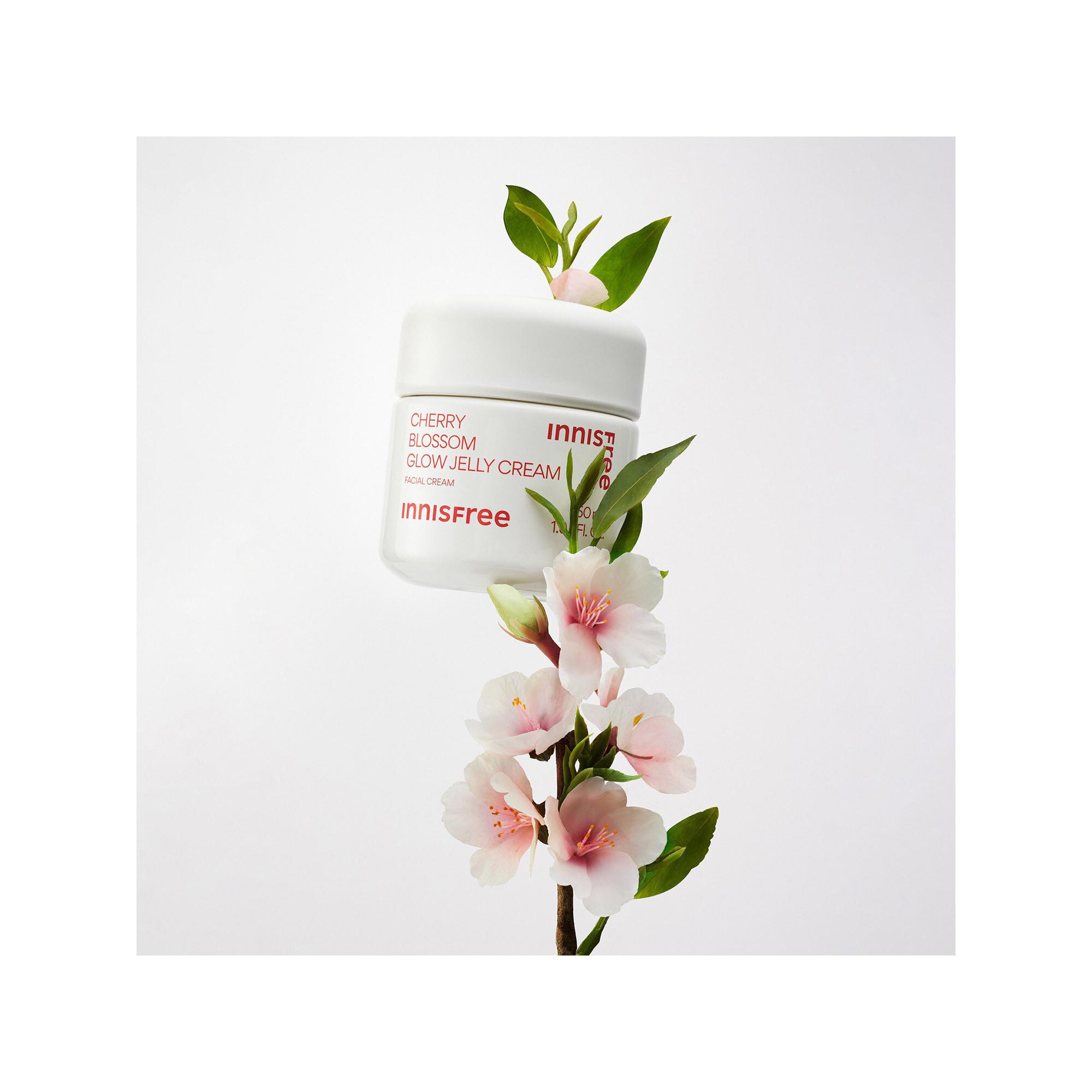 innisfree  Crema gel illuminante ai fiori di ciliegio e niacinamide - Crema illuminante 