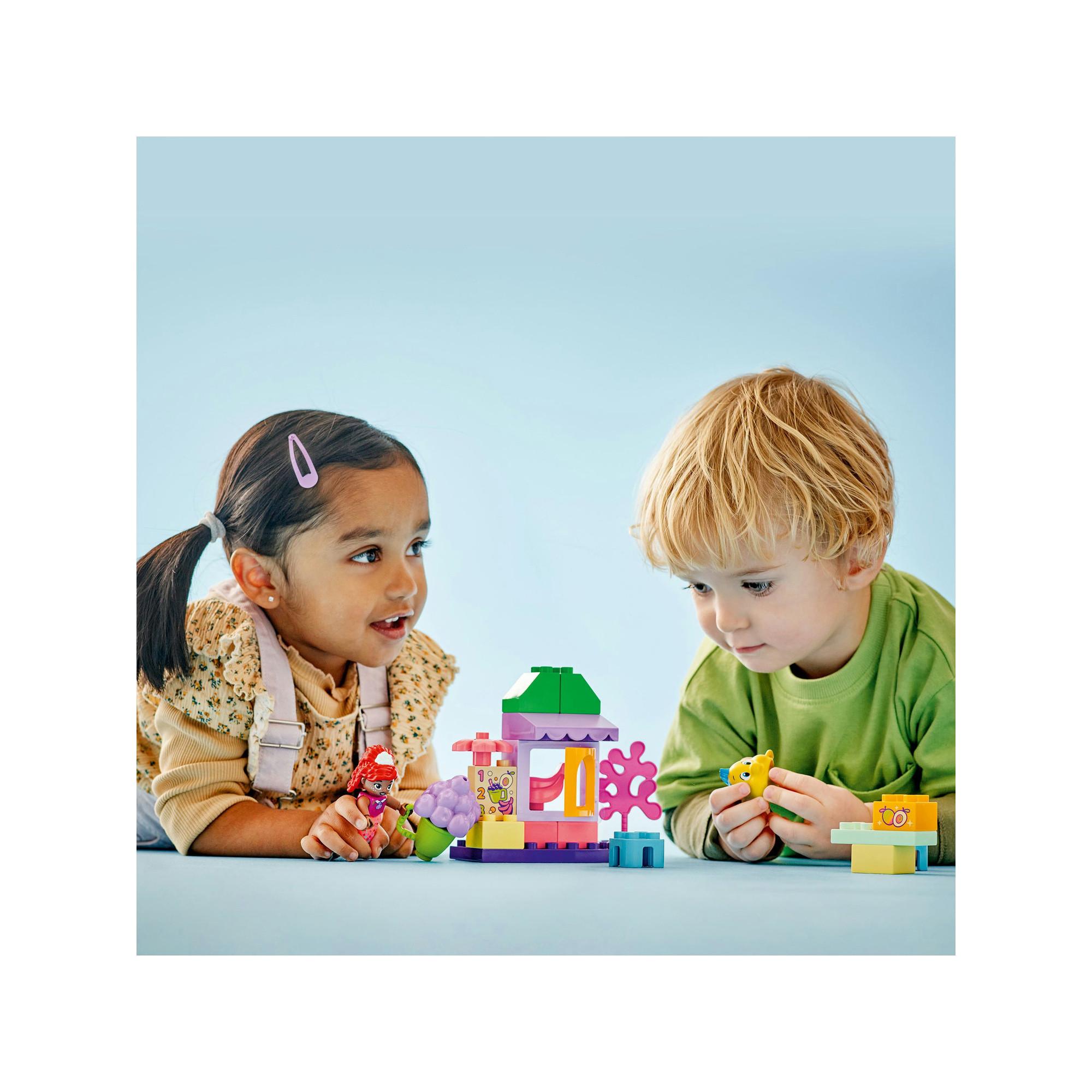 LEGO®  10420 Le stand de café d’Ariel et de Polochon 