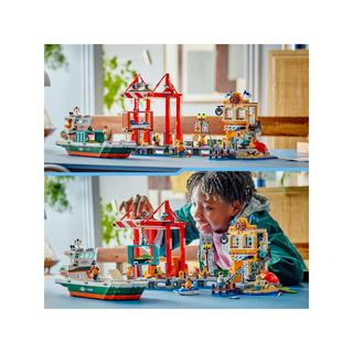 LEGO®  60422 Le port et le navire marchand 