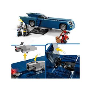 LEGO®  76274 Batman™ avec la Batmobile™ contre Harley Quinn™ et Mr. Freeze™ 