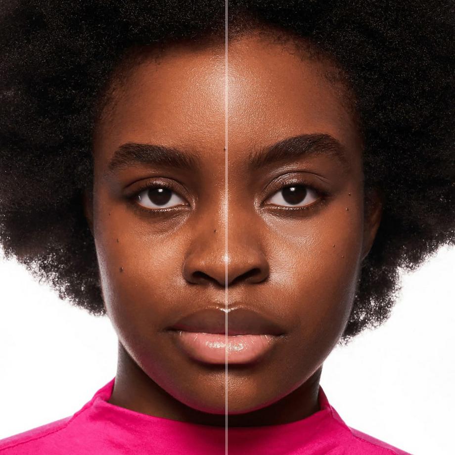 essence Skin Tint Hydrating Natural Finish 