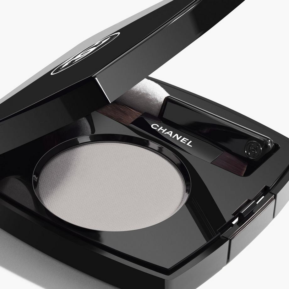 CHANEL OMBRE ESSENTIELLE VIELSEITIGER UND LANGANHALTENDER LIDSCHATTEN 