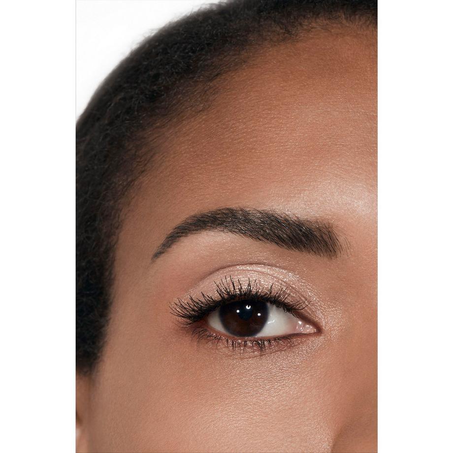 CHANEL OMBRE ESSENTIELLE VIELSEITIGER UND LANGANHALTENDER LIDSCHATTEN 