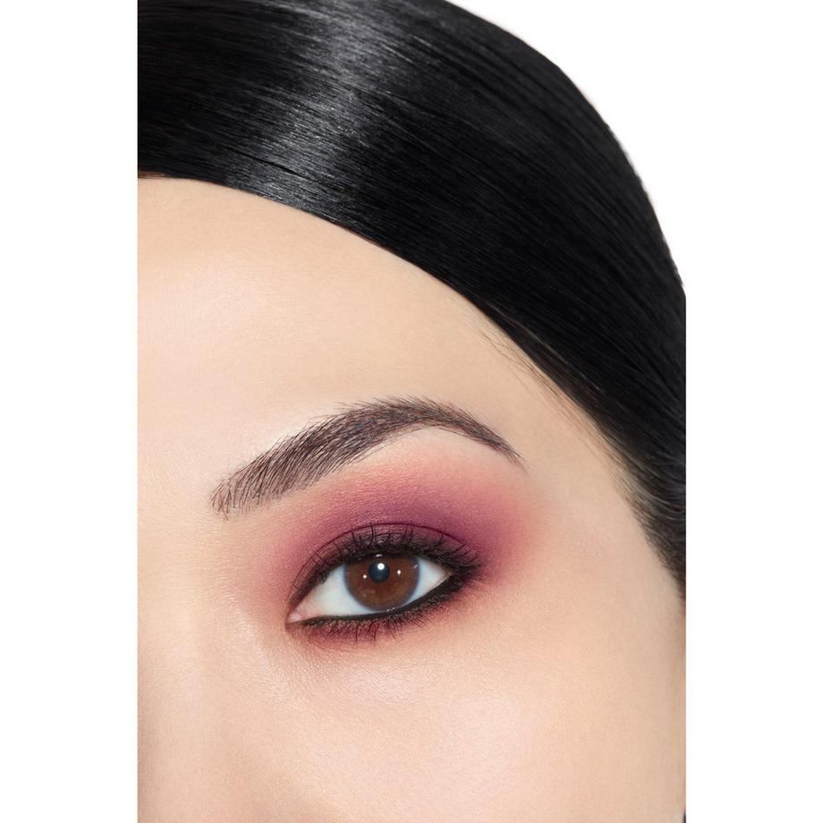 CHANEL OMBRE ESSENTIELLE ⁠ VIELSEITIGER UND LANGANHALTENDER LIDSCHATTEN 