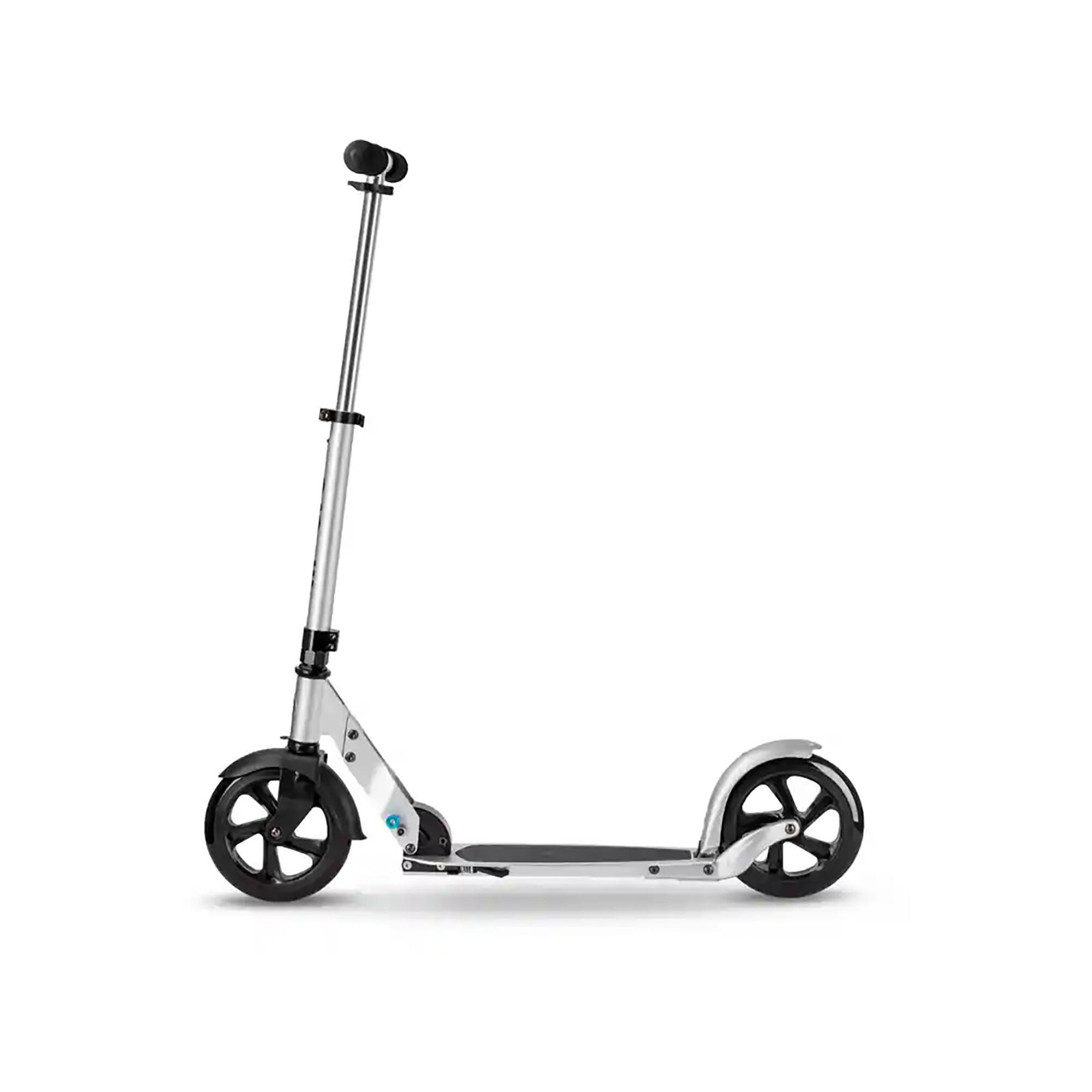 micro Classic Matt Silver Scooter für Asphalt 