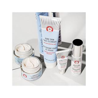 FIRST AID BEAUTY  Retinol Eye Cream - Crema occhi con retinolo + squalano + ceramidi 