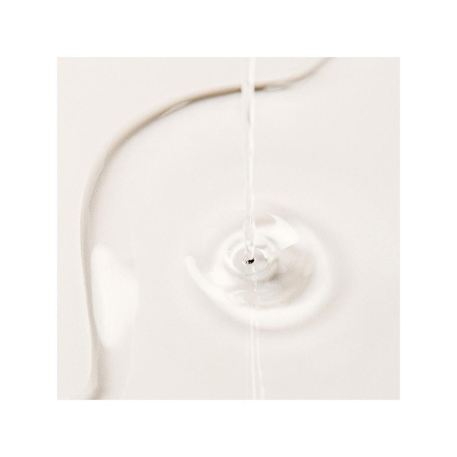 FIRST AID BEAUTY  After-shower nourishing body oil - Huile pour le corps nourrissante 