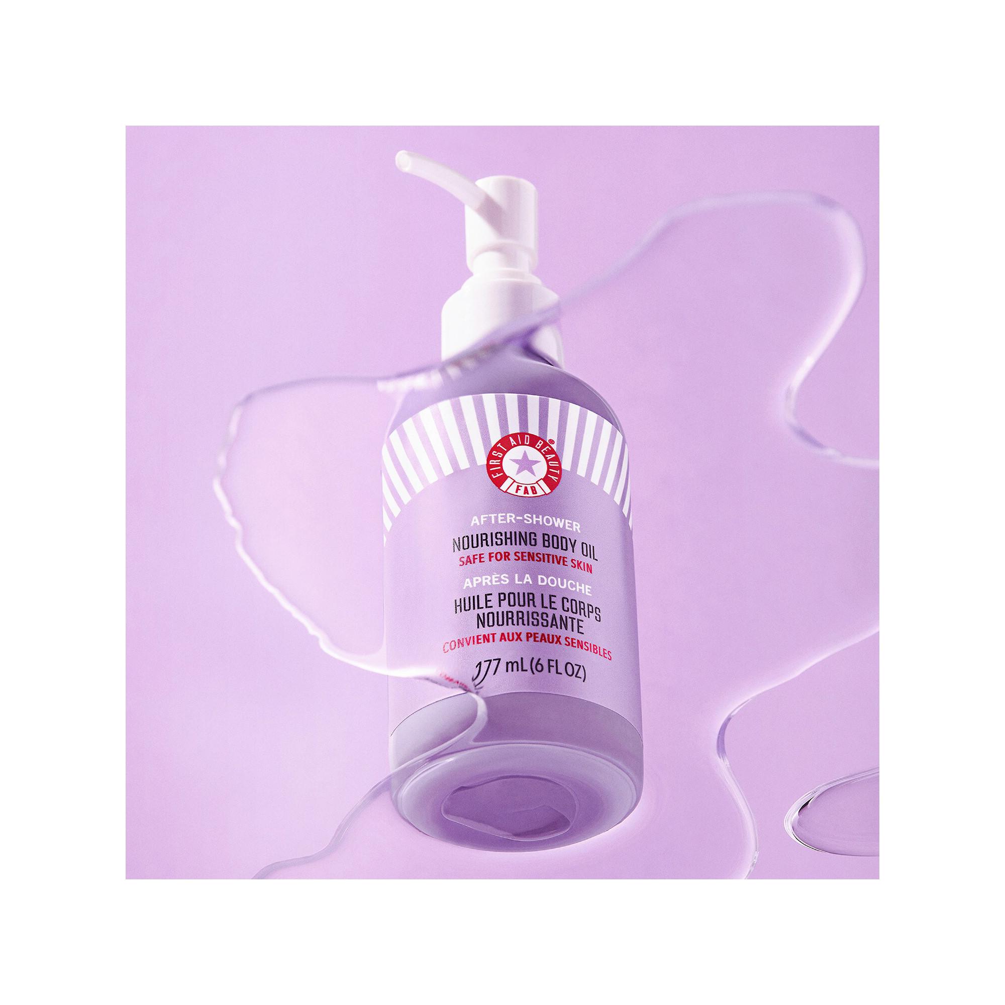 FIRST AID BEAUTY  After-shower nourishing body oil - Huile pour le corps nourrissante 