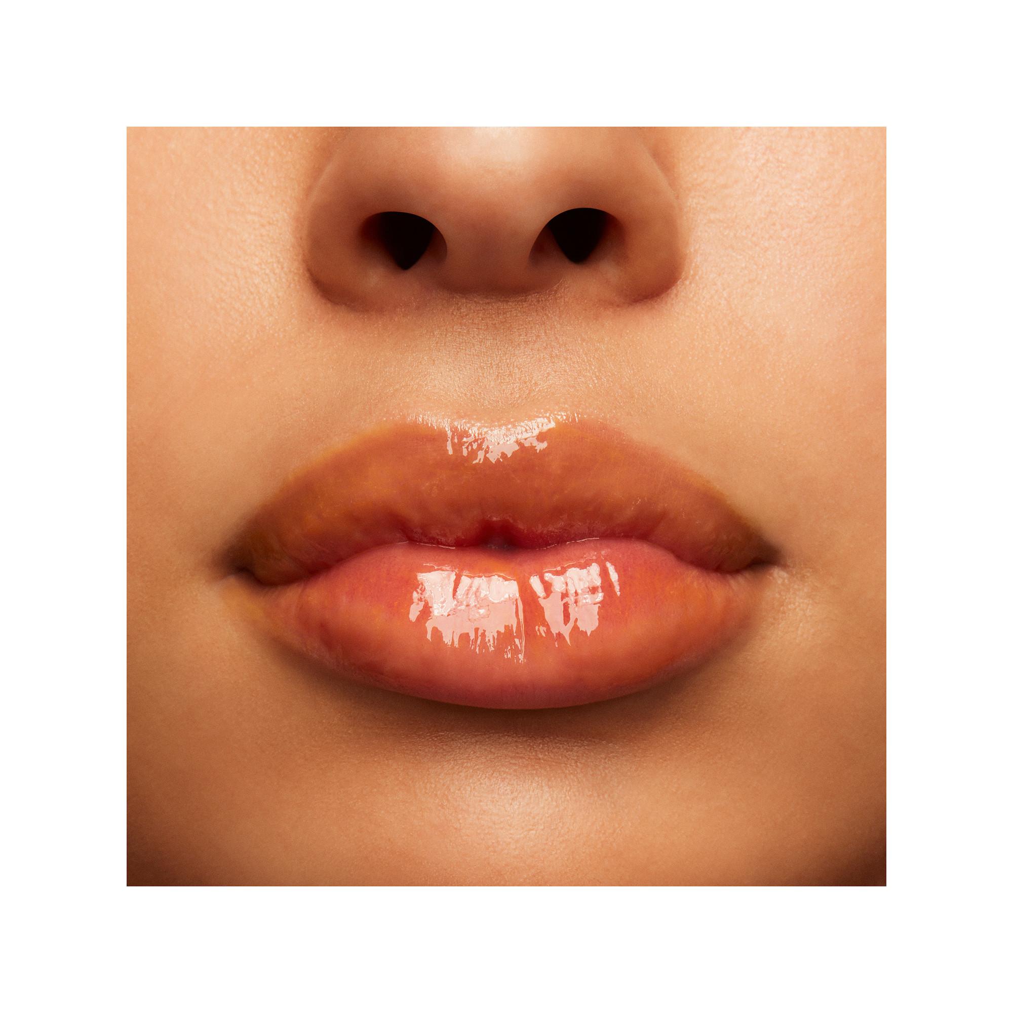 MAC Cosmetics  Squirt Plump GlossStick Hazard 