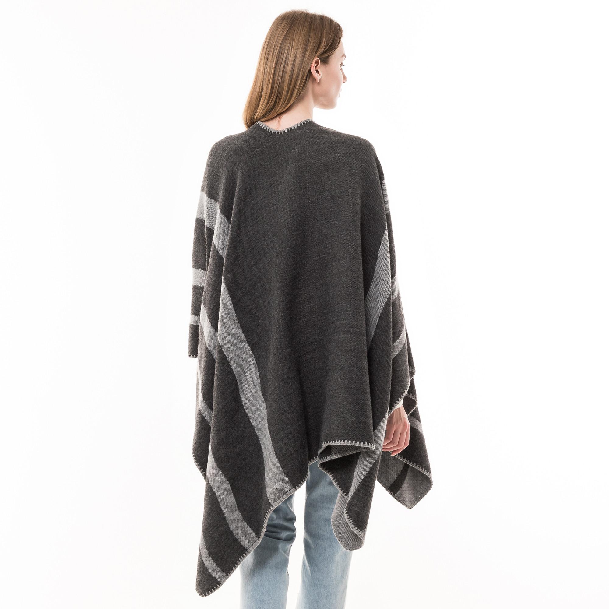 Manor Woman  Poncho 