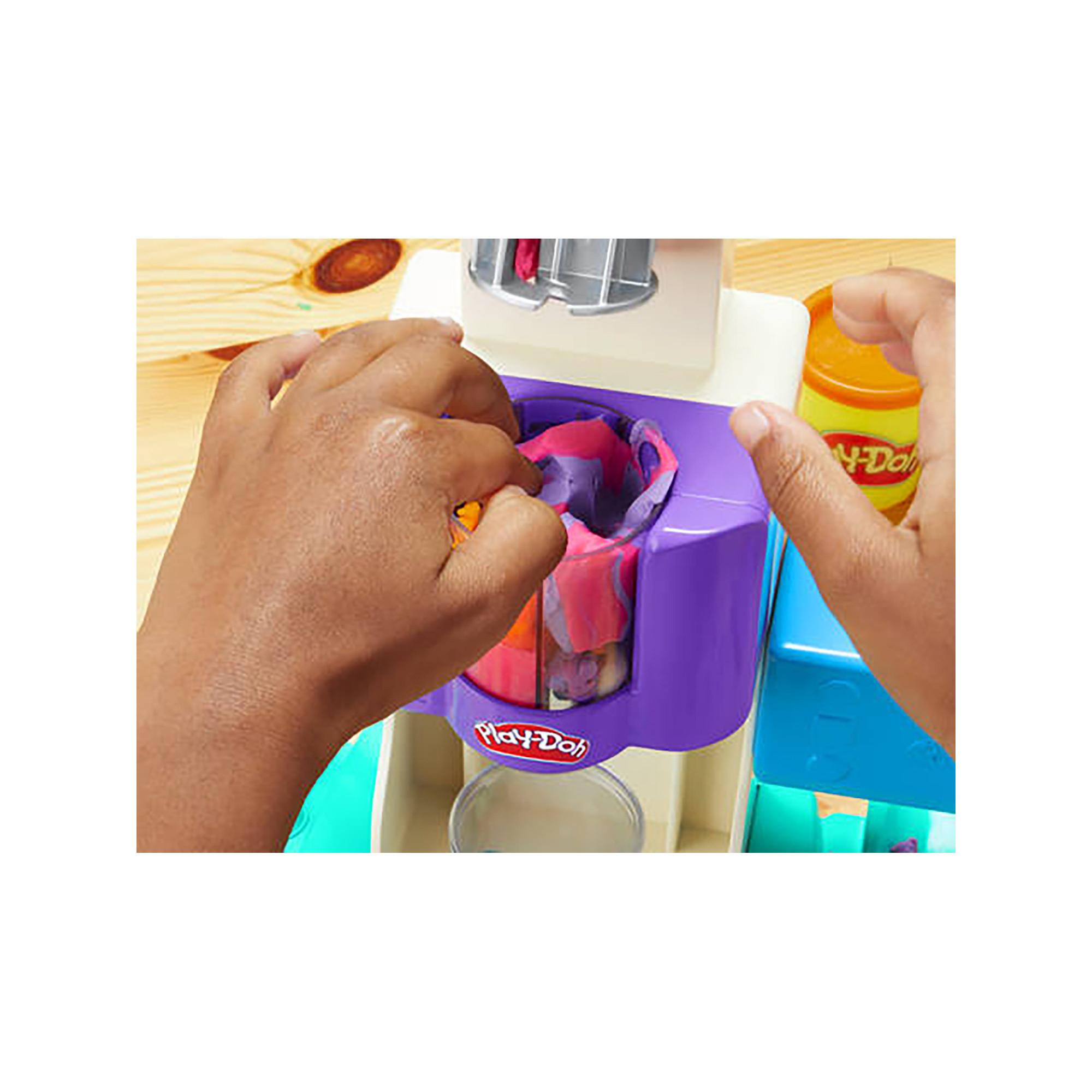 Play-Doh  Gelatiera Rainbow 