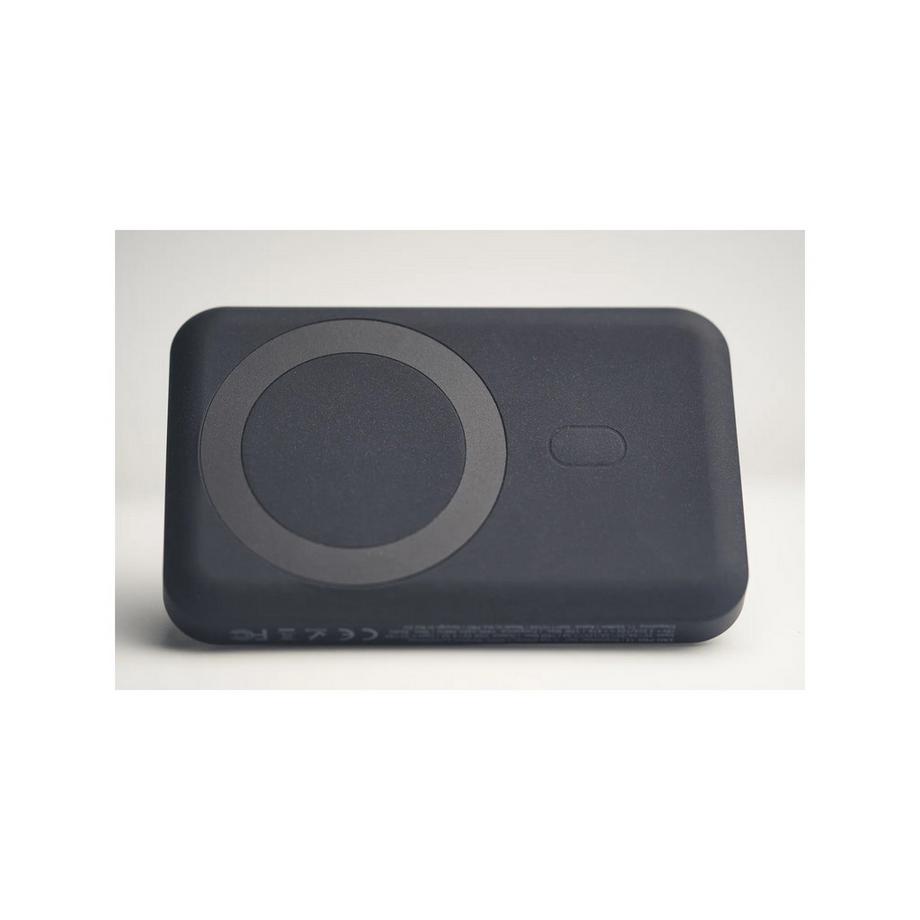 XtremeMac MAGNETIC POWERBANK 10K mAh - APPLE MAGSAFE COMPATIBLE Powerbank mit induktive Ladestation\n 