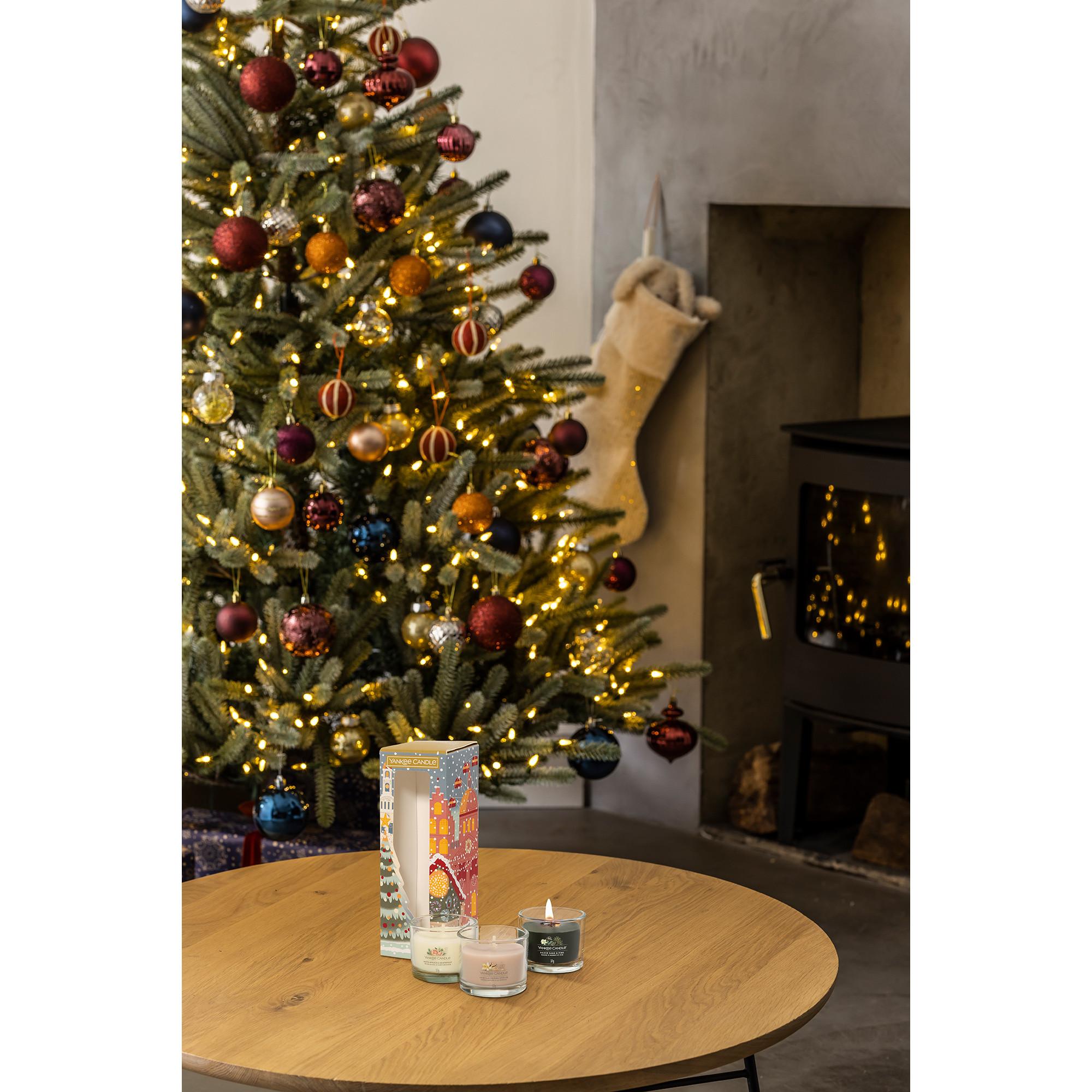 Yankee Candle Signature Geschenkset Weihnachten Duftkerzen Passport to the Holidays 