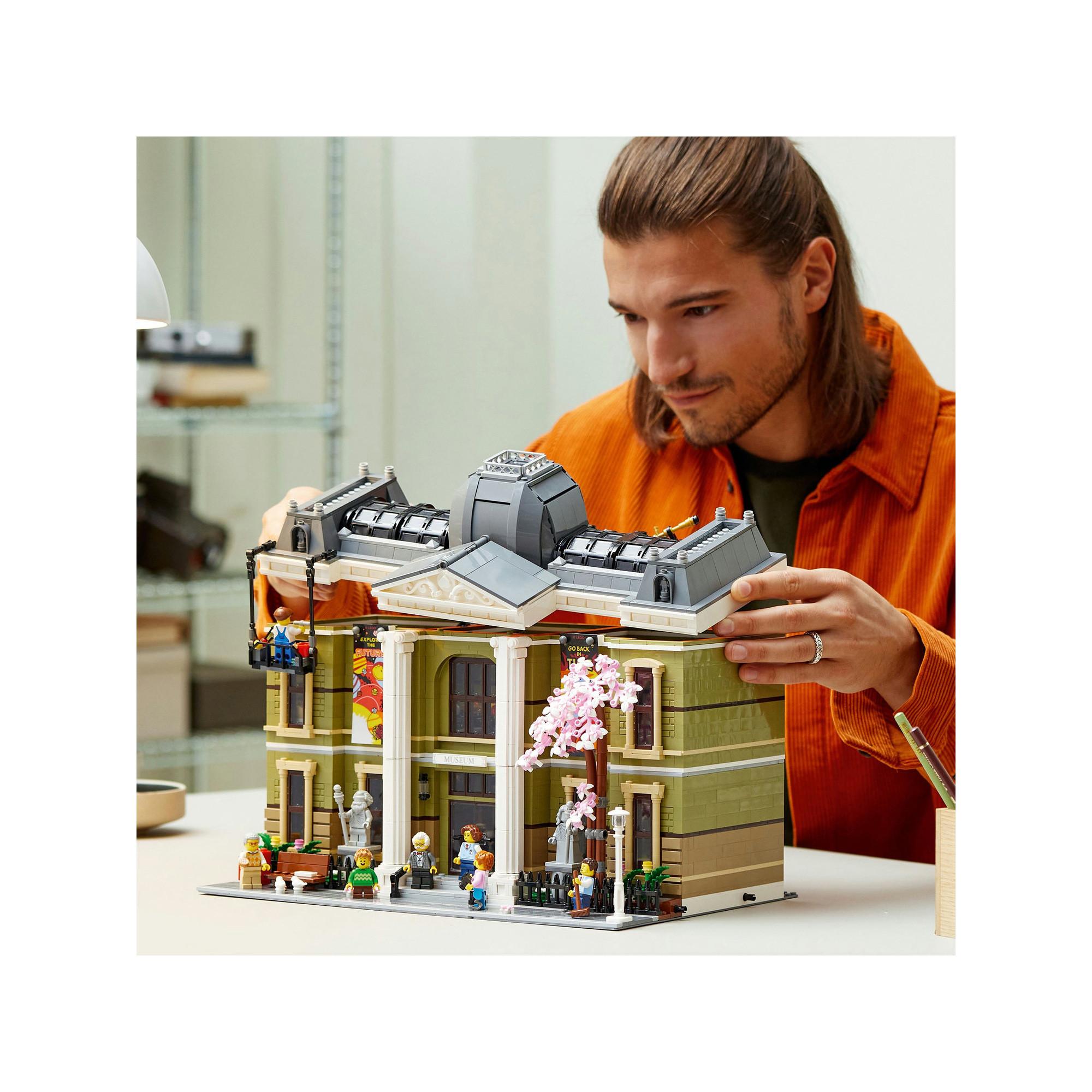 LEGO®  10326 Naturhistorisch Museum 