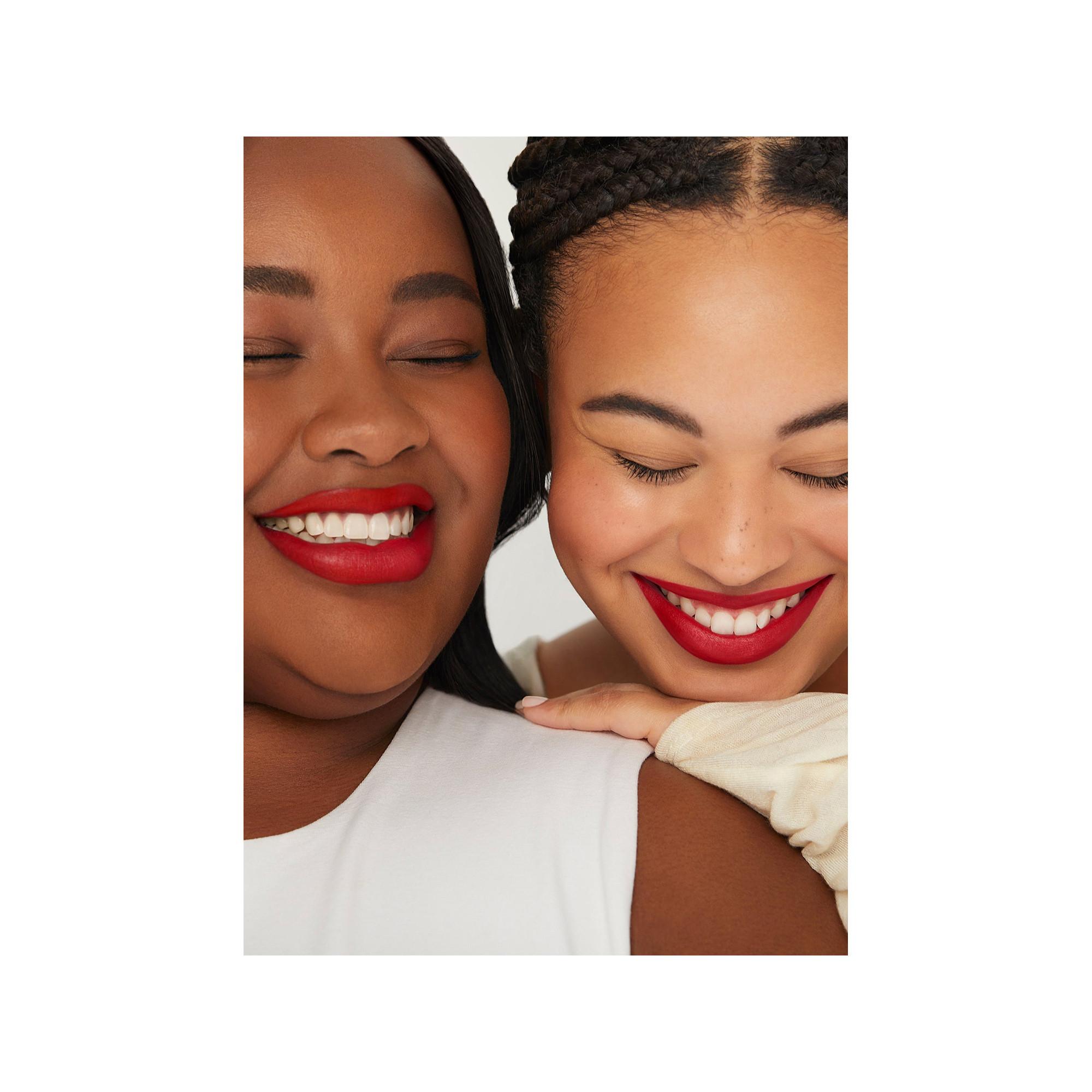 RARE BEAUTY Kind Words Matita per labbra mat 