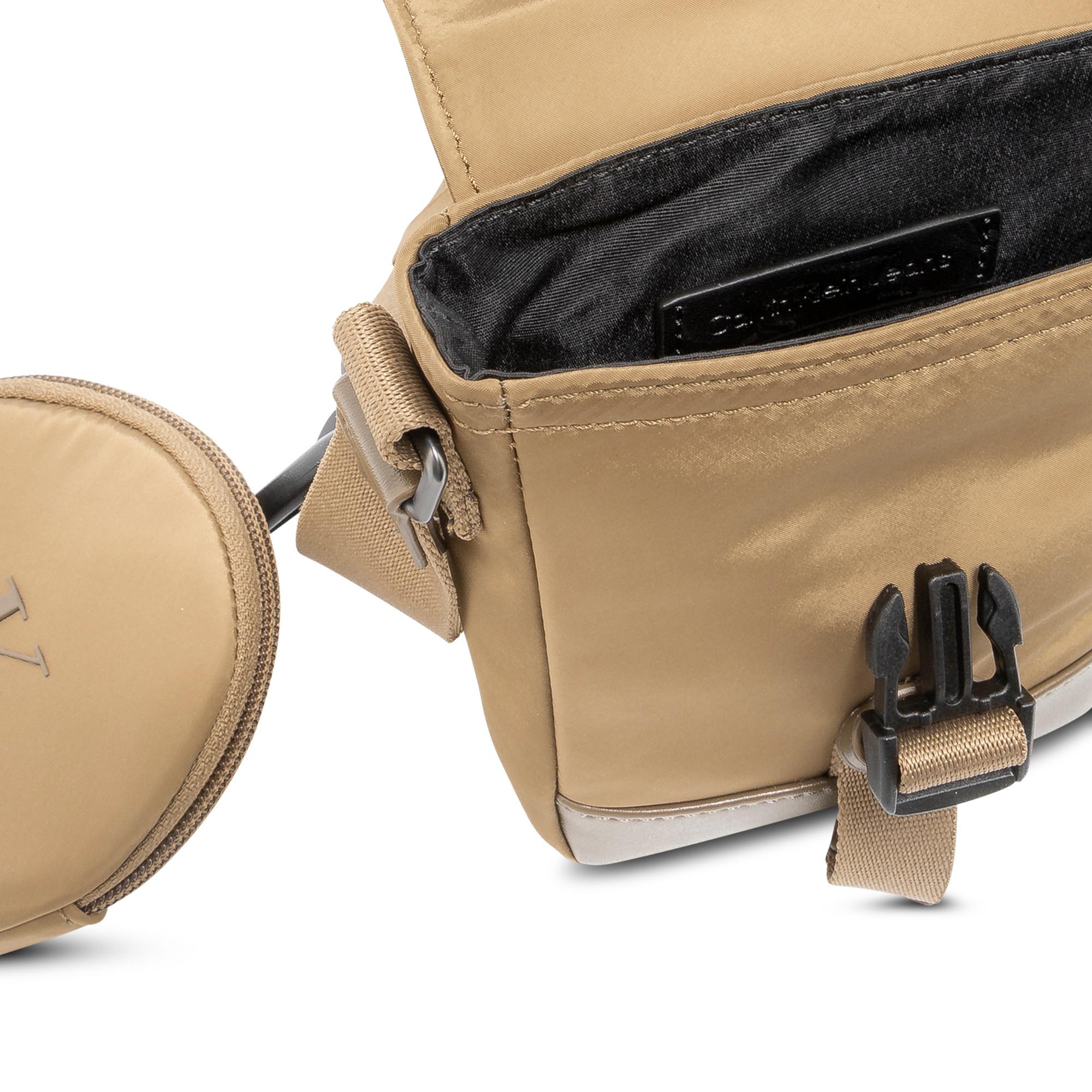 Calvin Klein SPEED CLIP NS FLAP PHONE Crossbody Bag  