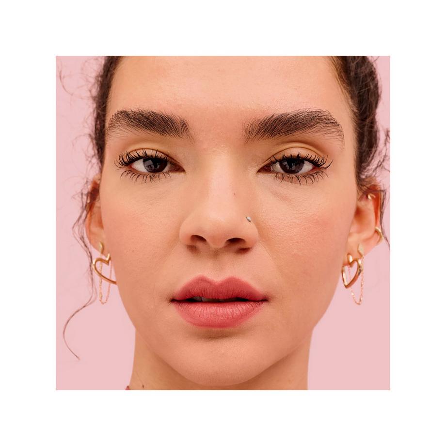 benefit  Plushtint - Feuchtigkeitsspendender Matter Tint für die Lippen 