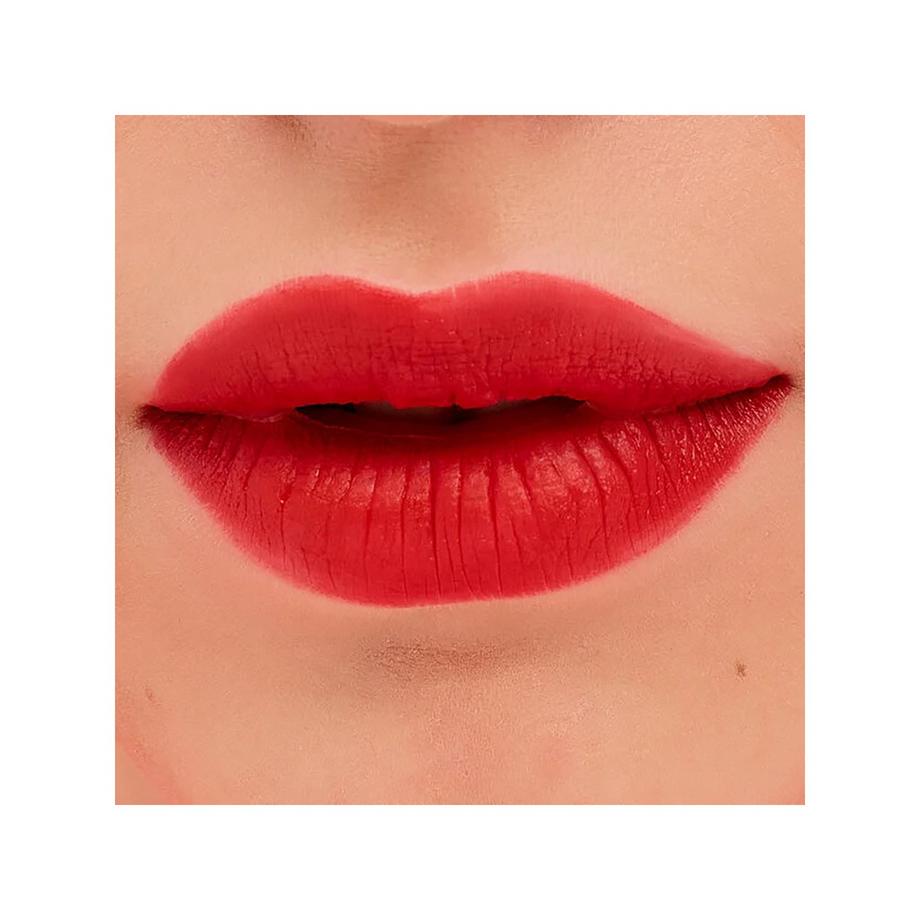 benefit  Plushtint - Tinta labbra idratante dall'effetto matte 