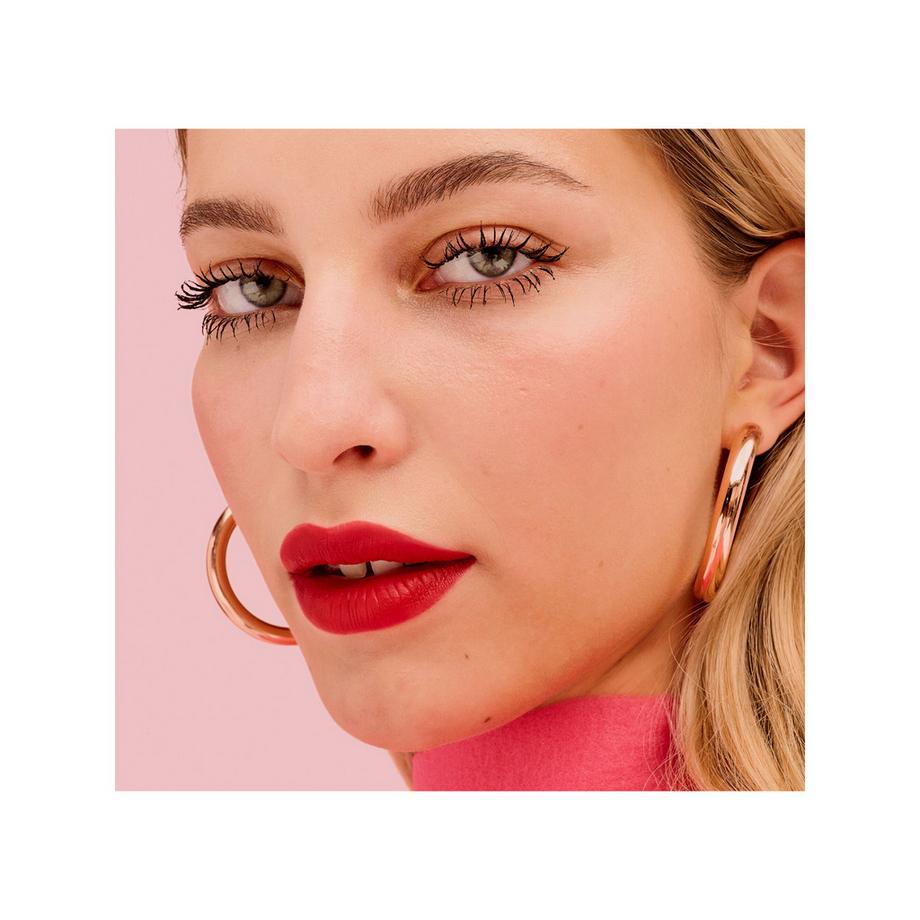 benefit  Plushtint - Tinta labbra idratante dall'effetto matte 