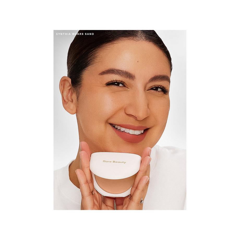 RARE BEAUTY  Tinted Pressed Powder - Getöntes Presspuder 