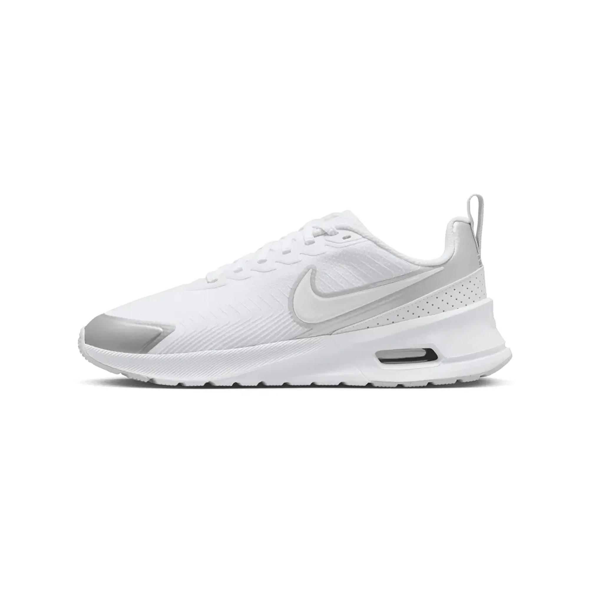 NIKE Wmns Air Max Nuaxis Sneakers, basses 