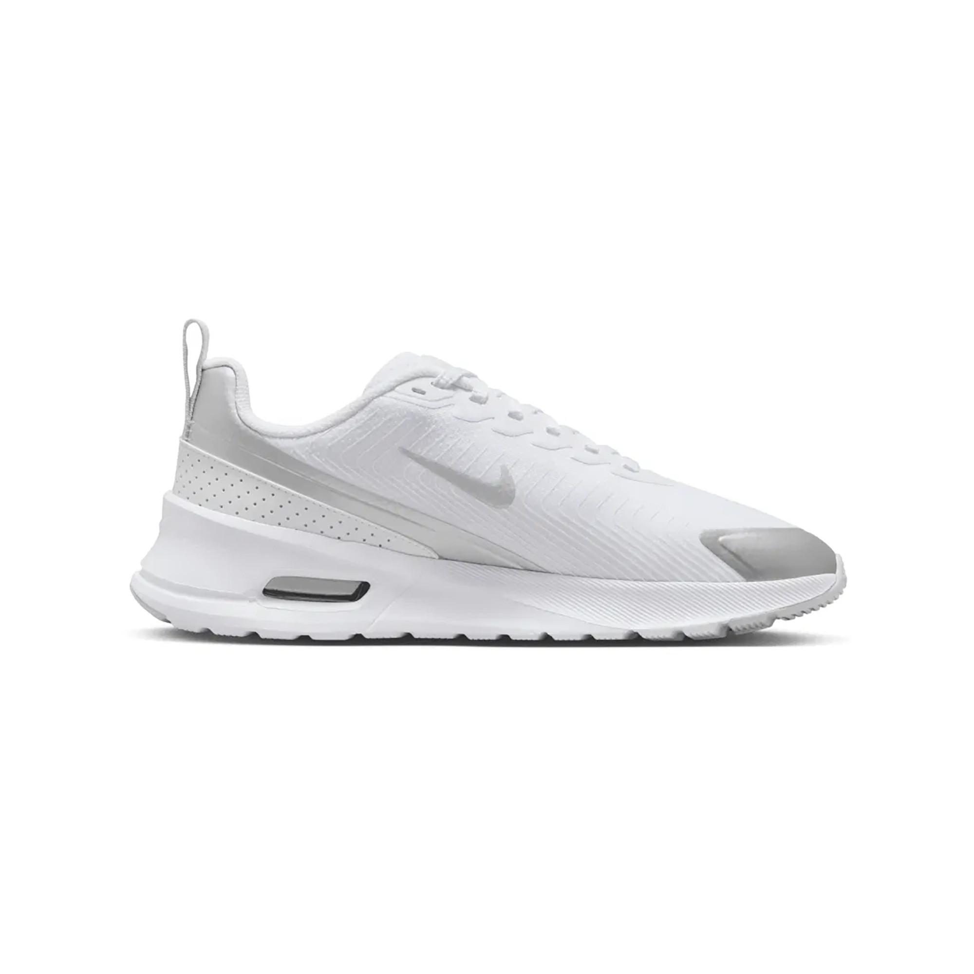 NIKE Wmns Air Max Nuaxis Sneakers, basses 