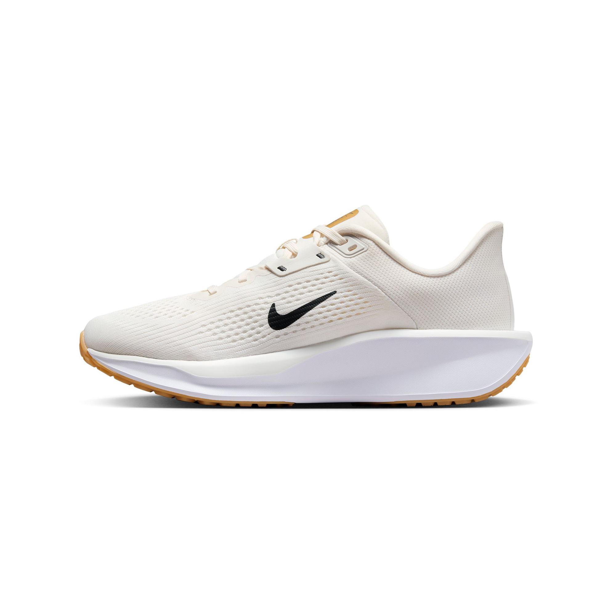 NIKE Wmns Quest 6 Chaussure running 