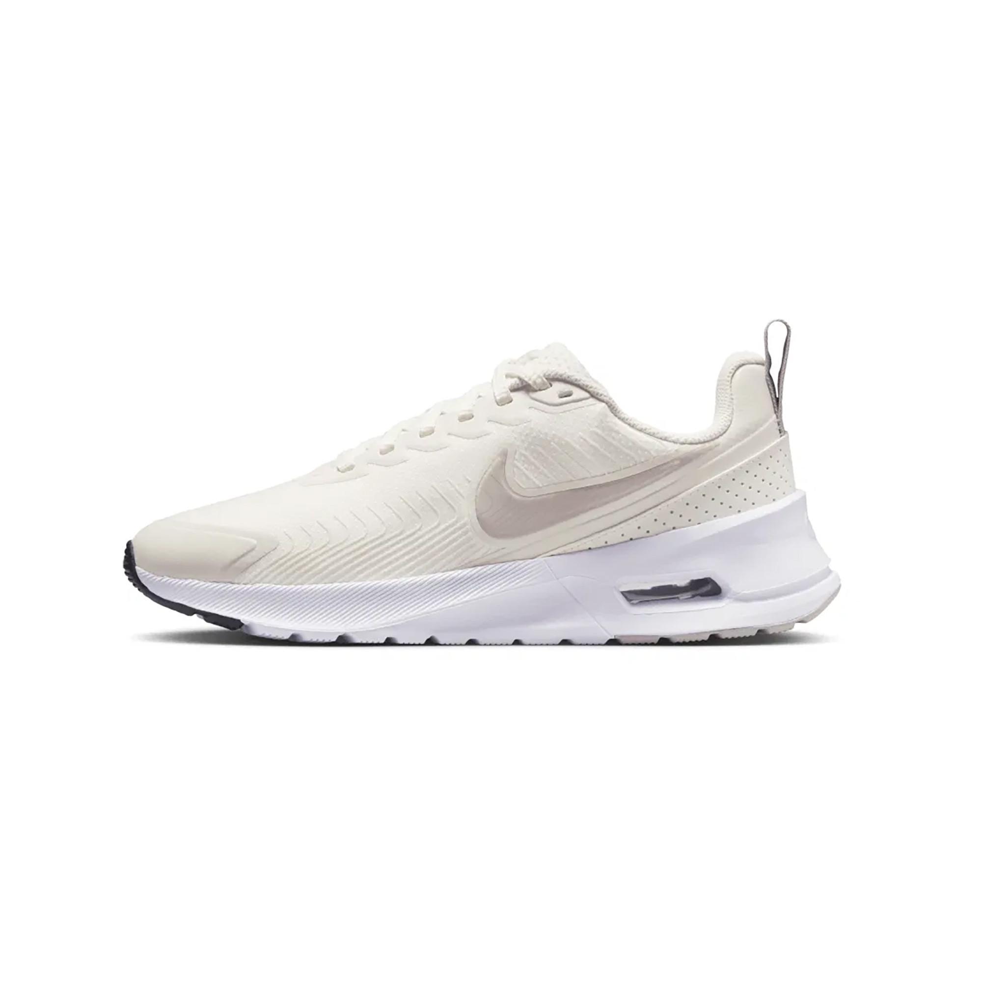 NIKE Wmns Air Max Nuaxis Sneakers basse 