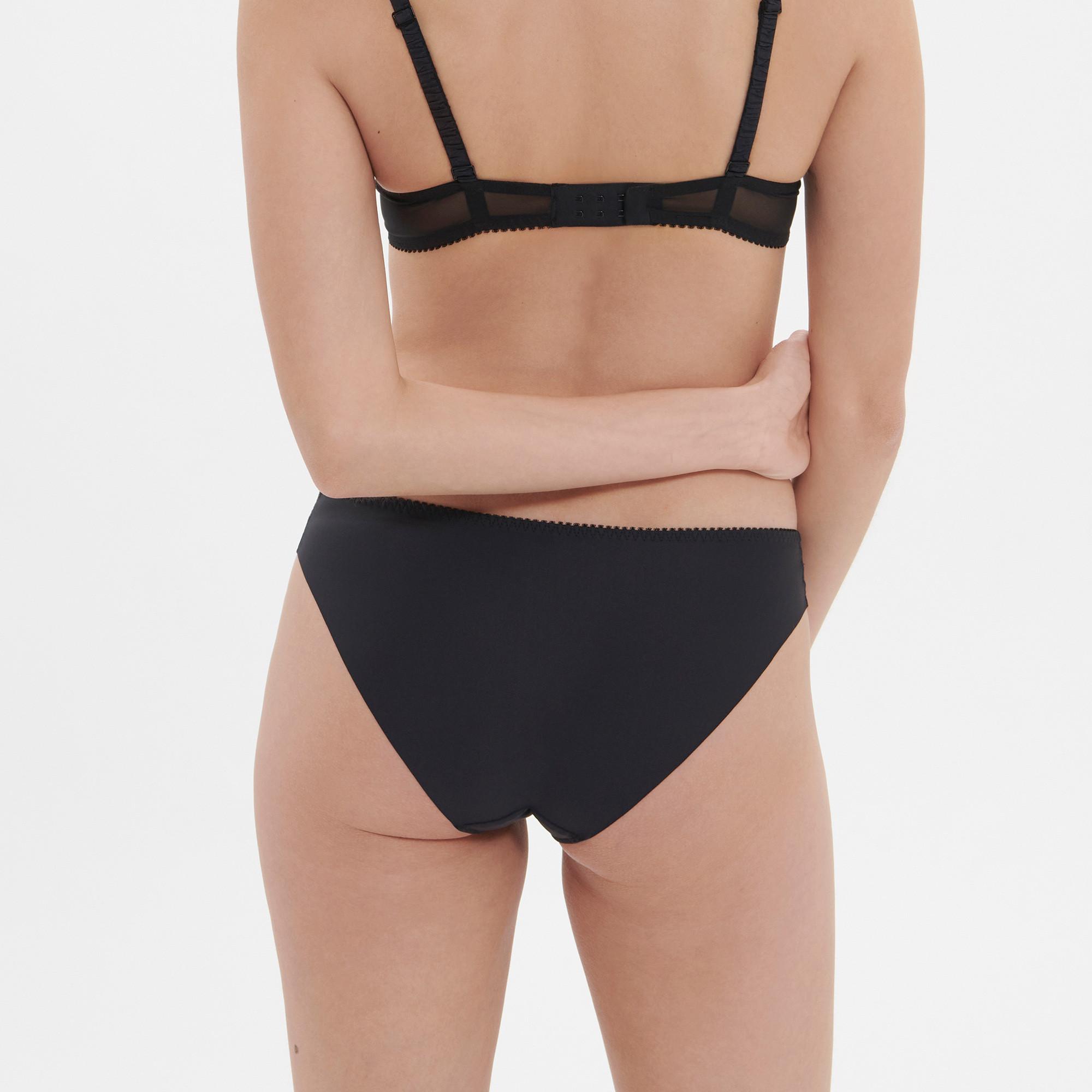 SIMONE PERELE Intrigue Slip Brodé en Maille  