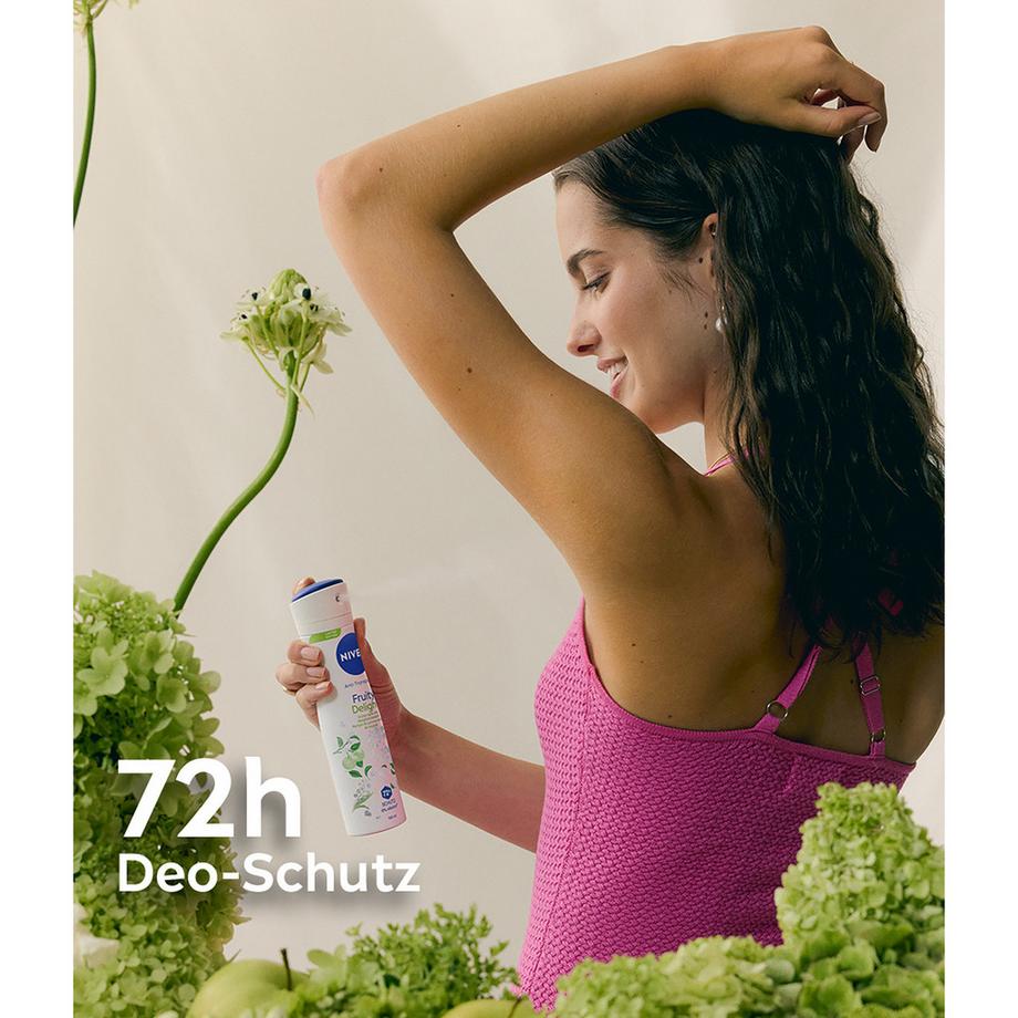 NIVEA  Deo Fruity Delight Green Apple Spray Female 