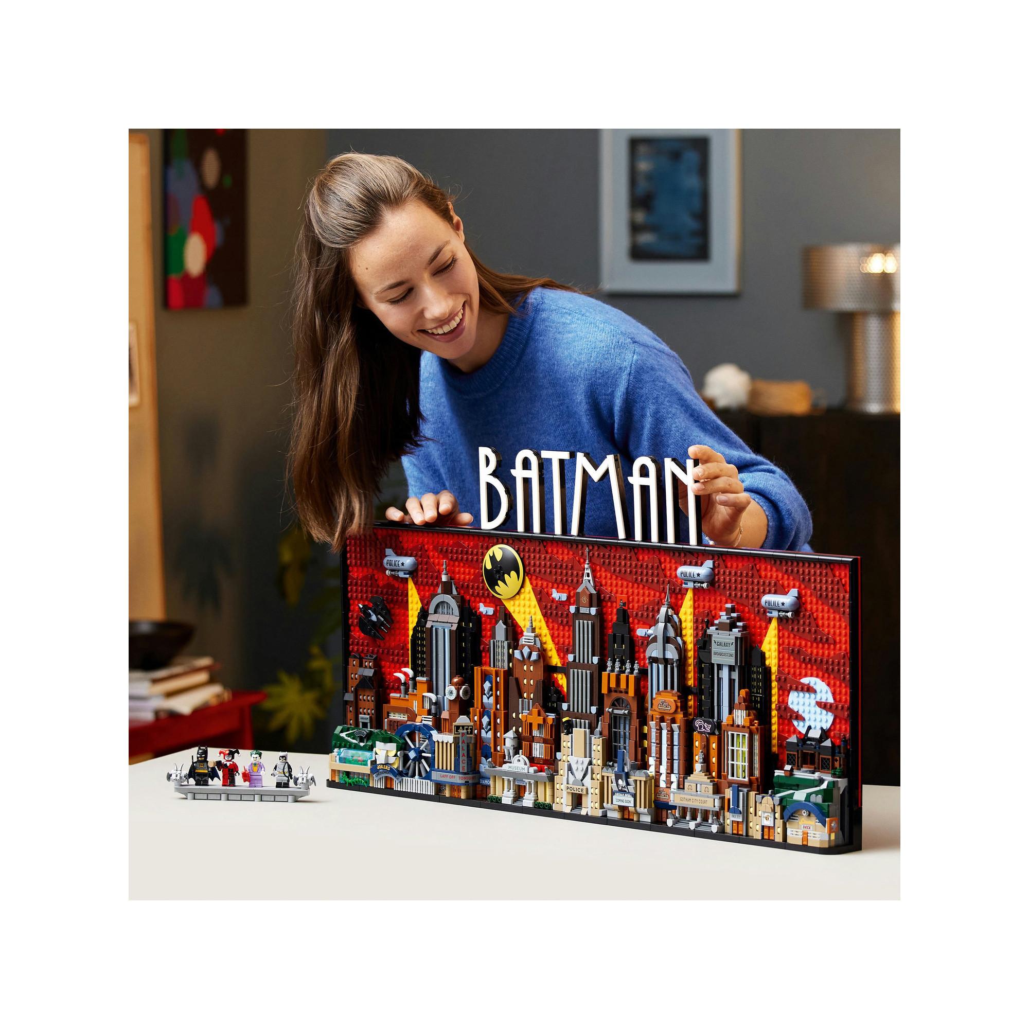 LEGO®  76271 Batman : La série animée Gotham City™ 