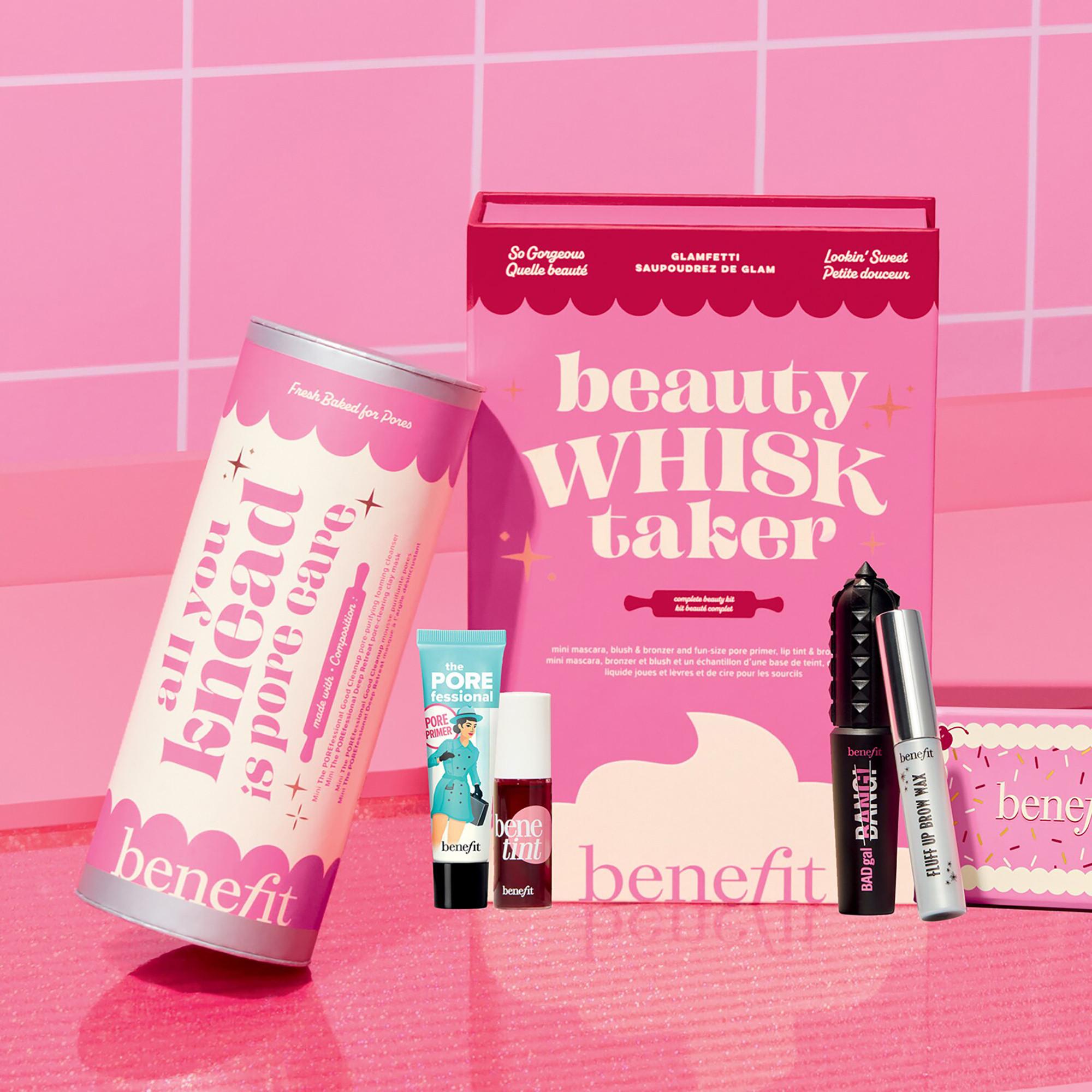 benefit  Beauty Whisk Taker - Beauty Weihnachtsset für einen Full-Face-Look 