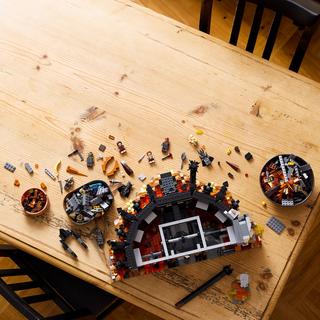 LEGO®  10333 Il Signore degli Anelli: Barad-dûr™ 