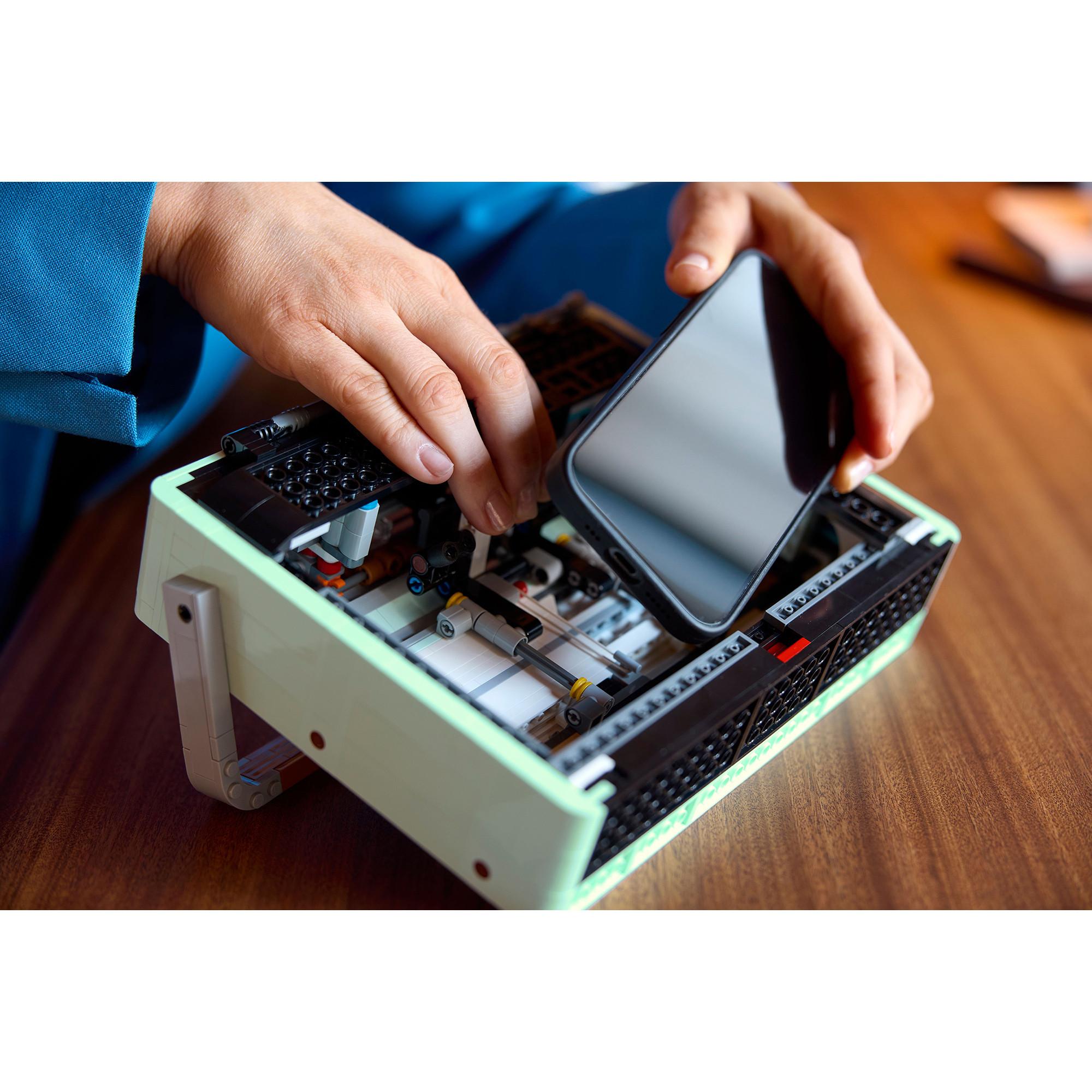 LEGO®  10334 Retro Kofferradio 