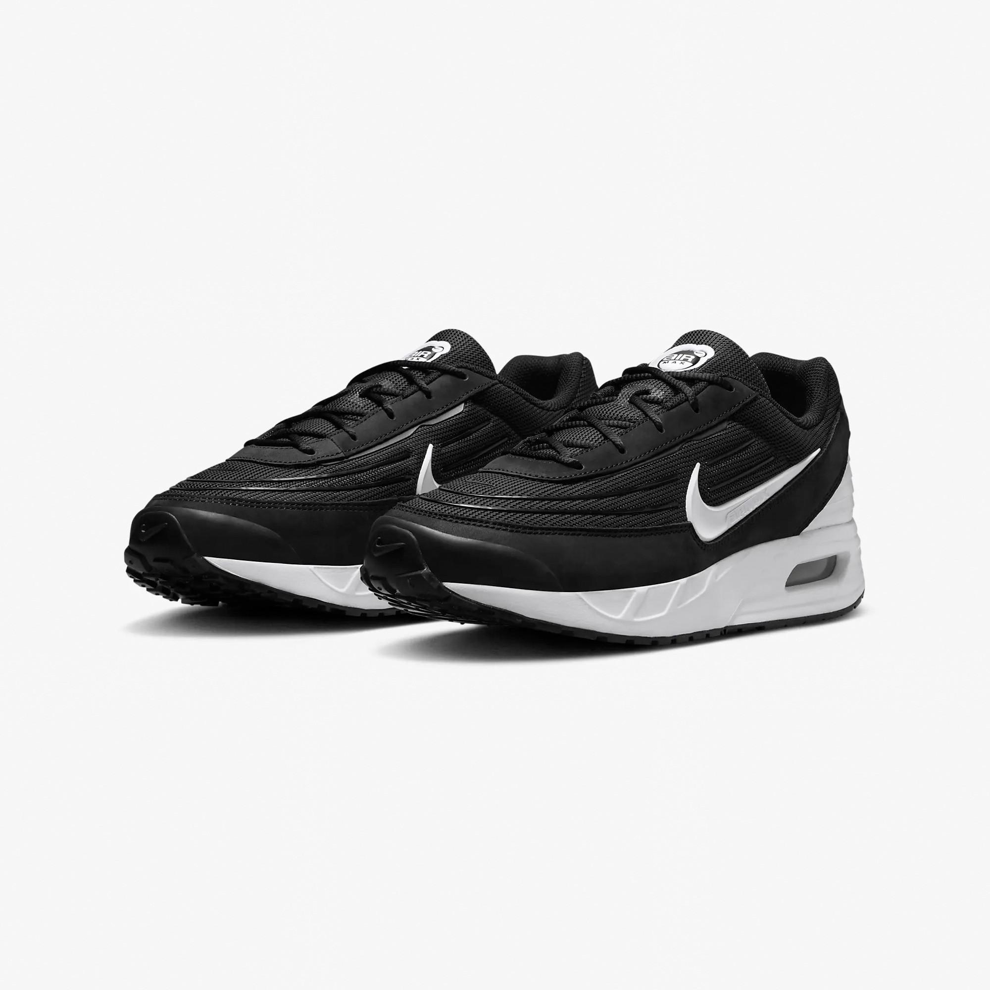 NIKE Air Max Verse Sneakers, Low Top 