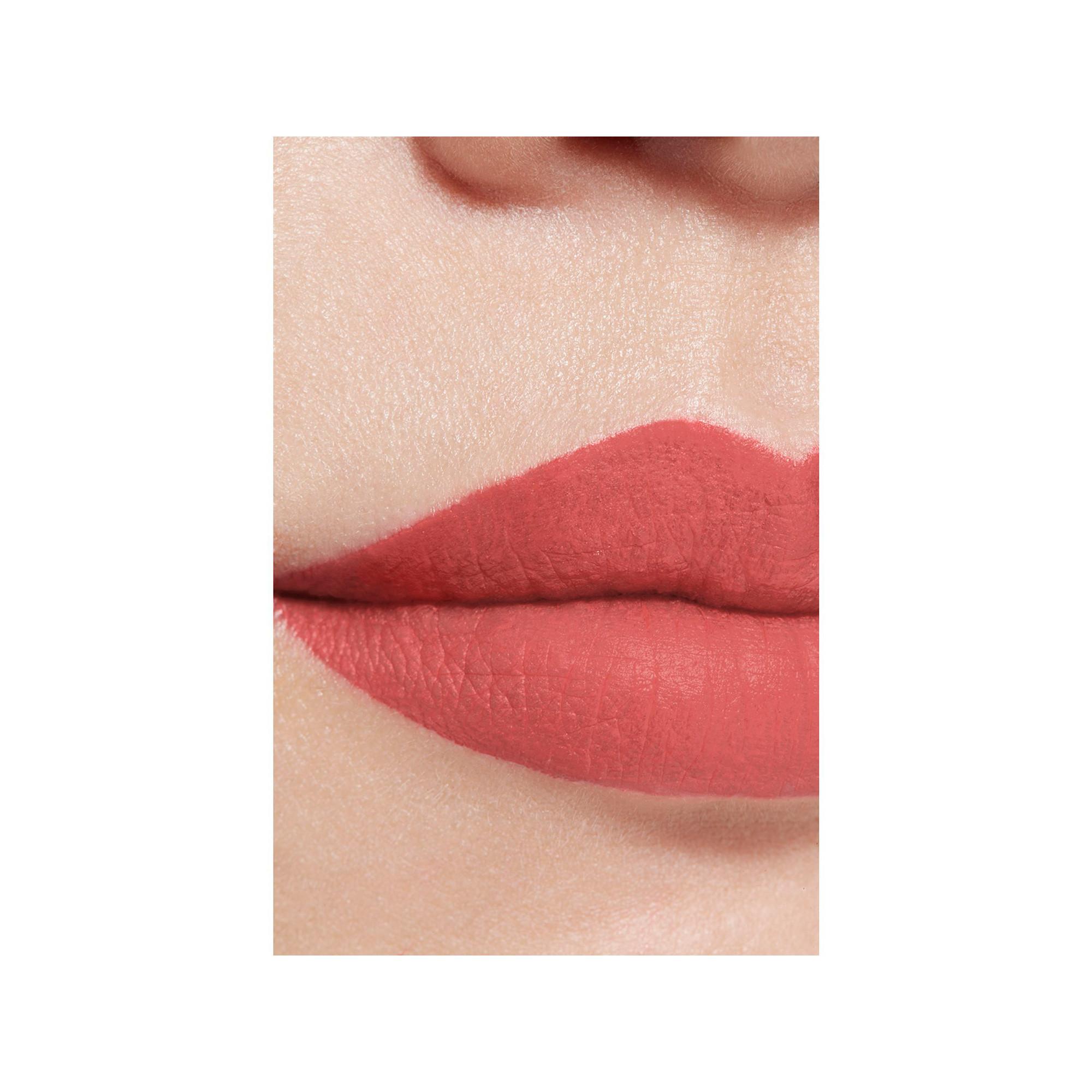 CHANEL ROUGE ALLURE LIQUID VELVET IL ROSSETTO FLUIDO OPACO INTENSO ULTRA-TENUTA 