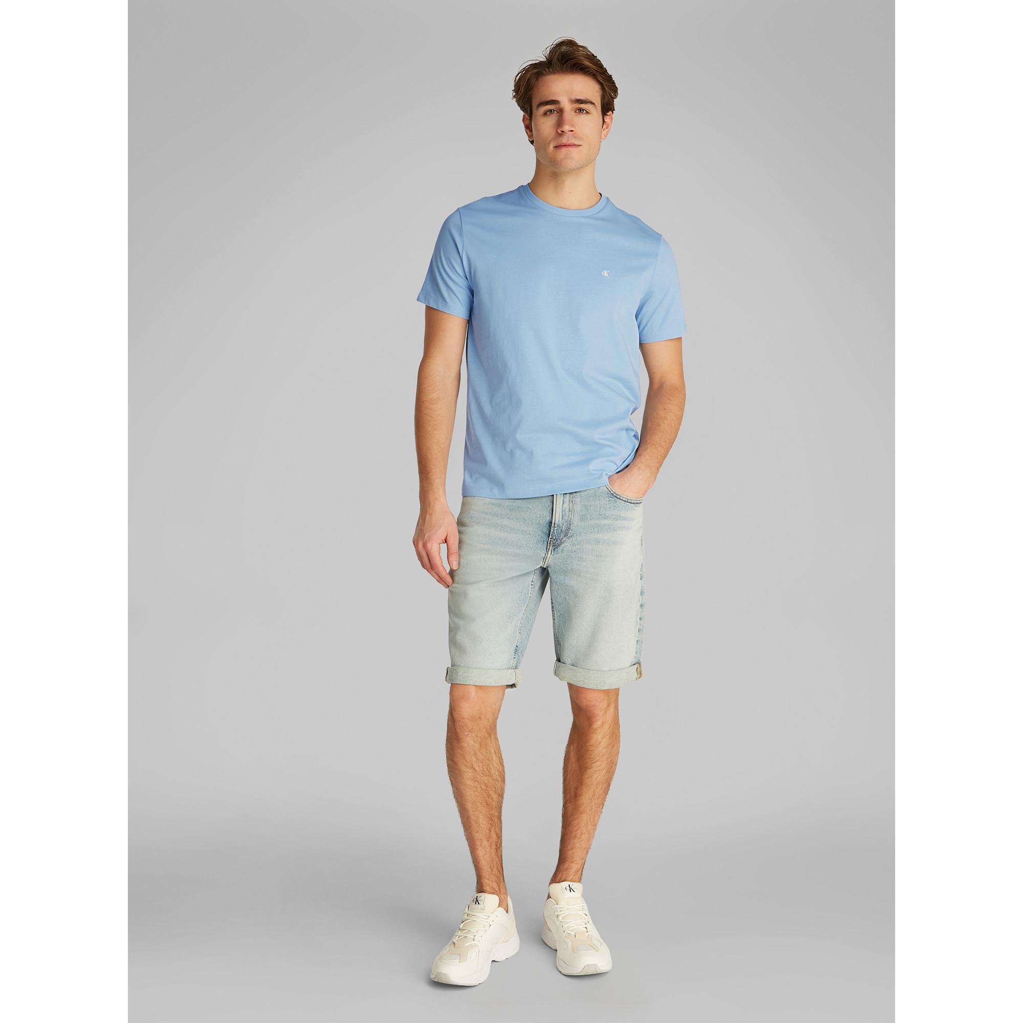 Calvin Klein Jeans  SS Smooth Cotton Solid Crew Neck T-Shirt 