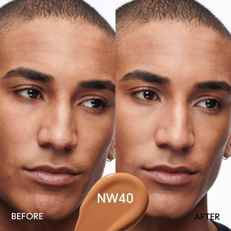 MAC Cosmetics  Studio Radiance 24Hr Luminous Lift Concealer 