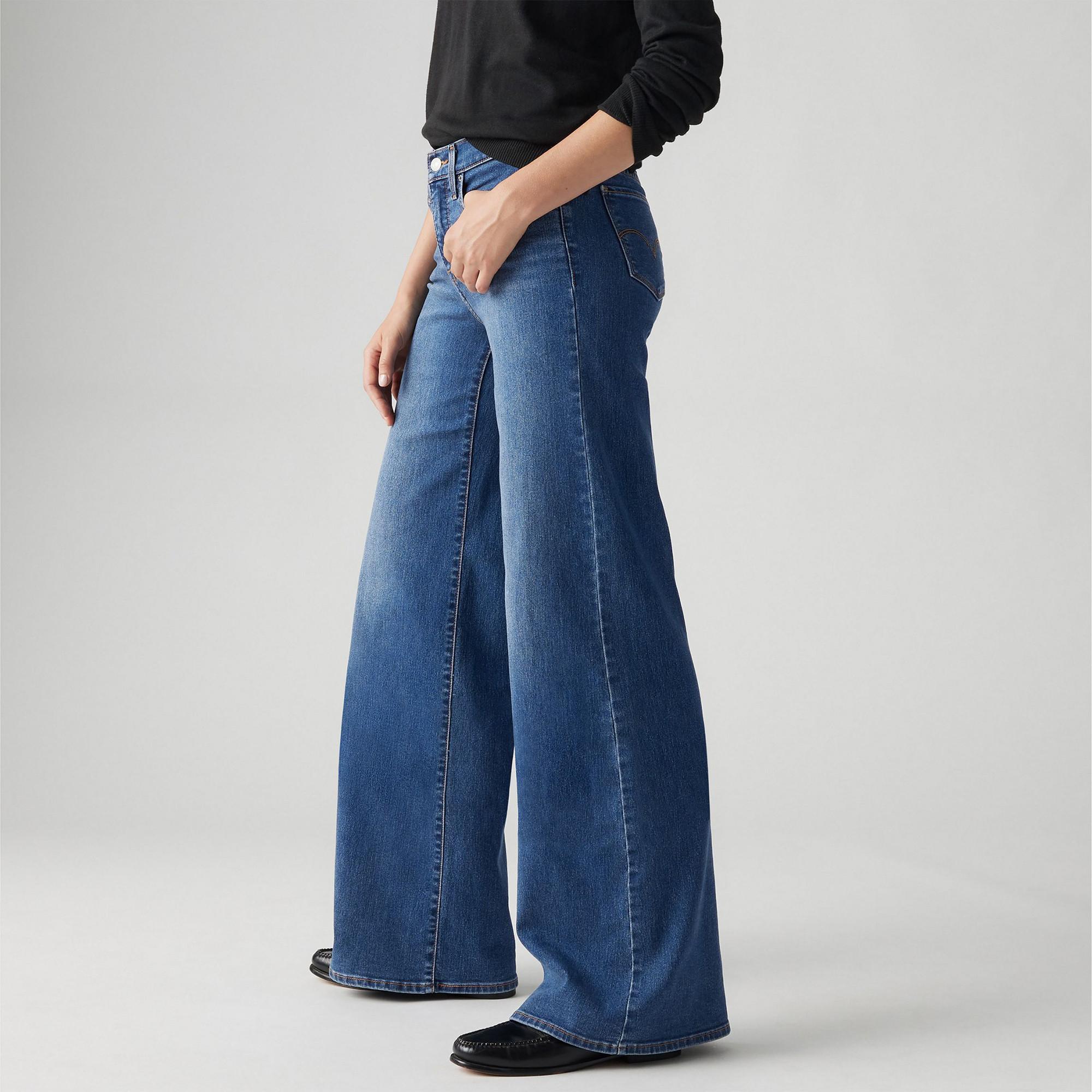 Levi's® Shaping Wide Leg Flared Jeans  