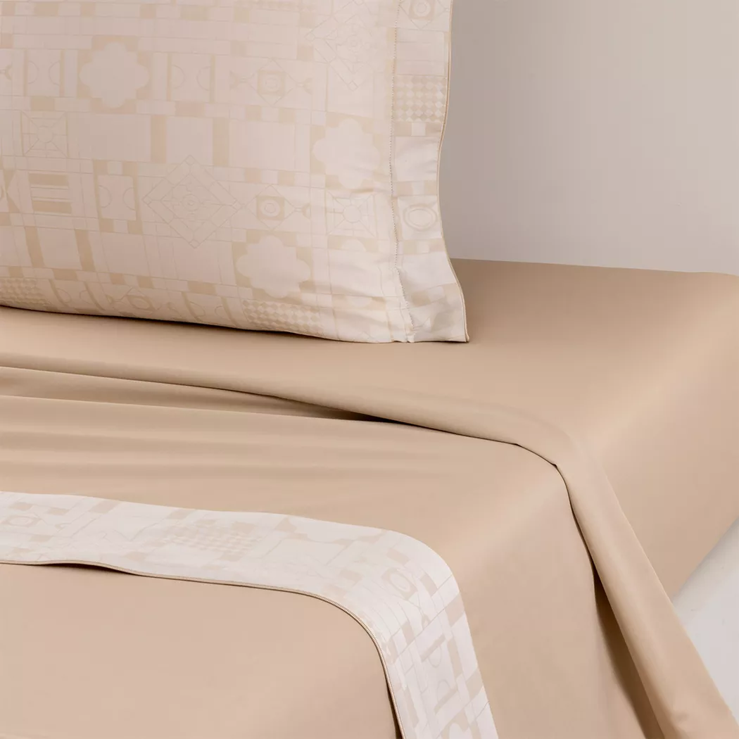 Yves Delorme Allure Flat Sheet Gold 240x295cm