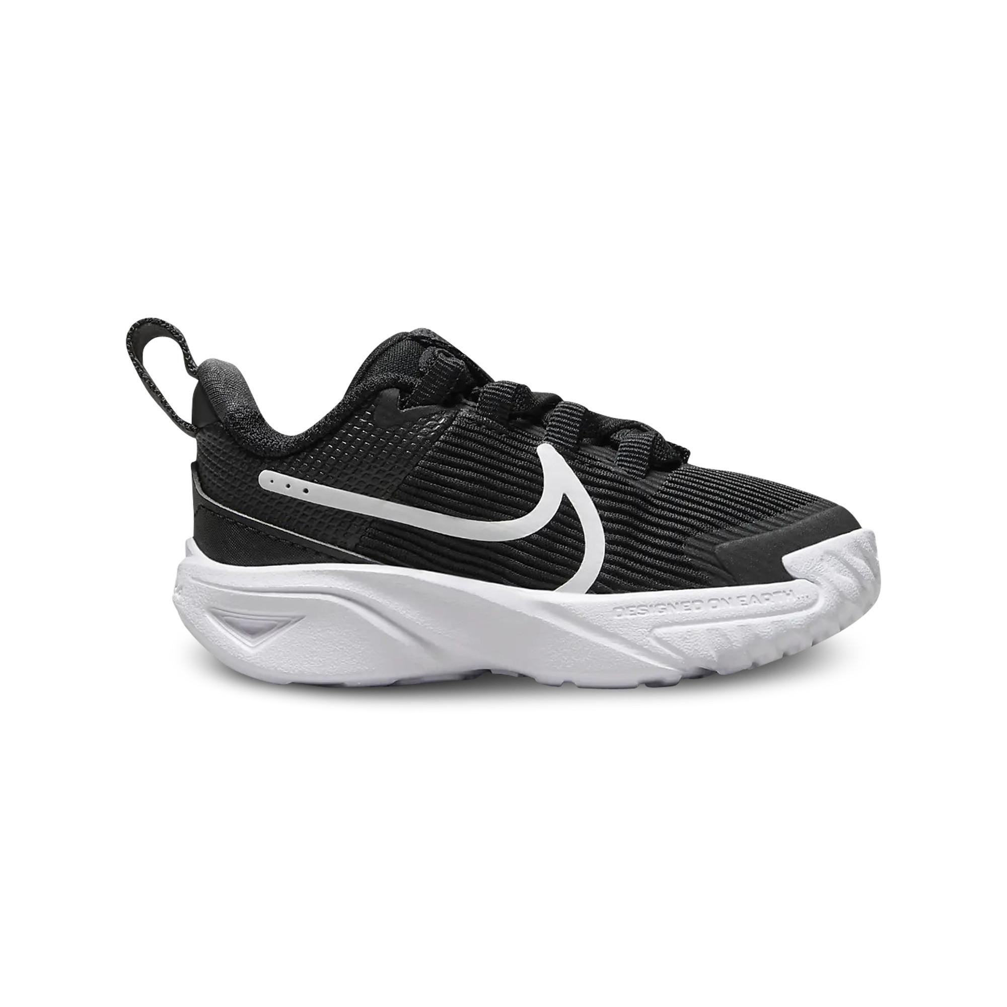 NIKE Nike Star Runner 4 Sneakers, basses 