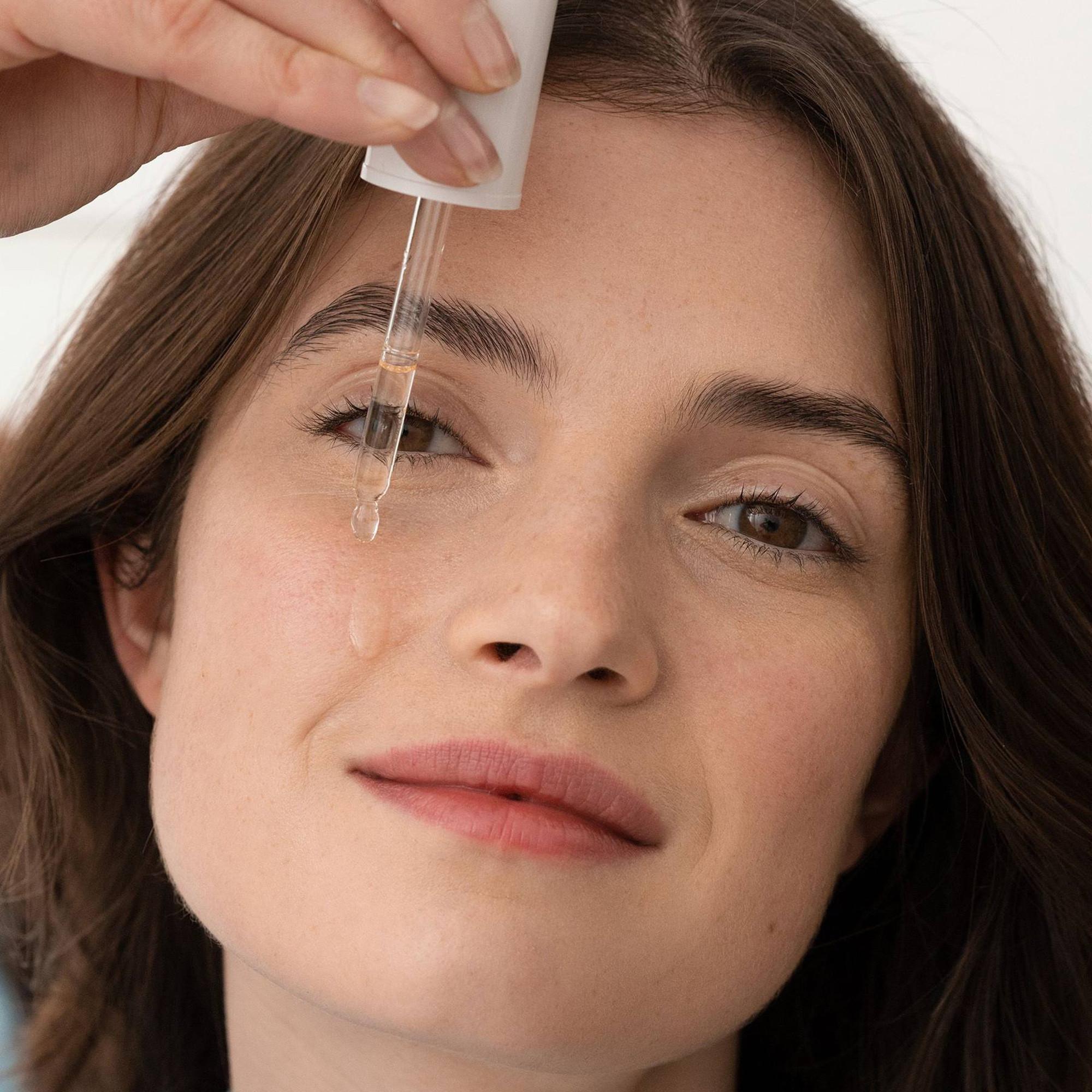 La Rosée  Siero viso rimpolpante con 5 oli vegetali biologici  