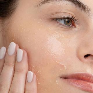 La Rosée  Sanftes Gesichtspeeling Mit Bio-Aloe Vera  