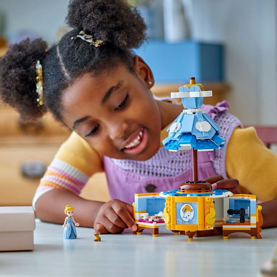 LEGO®  43266 Abito di Cenerentola 