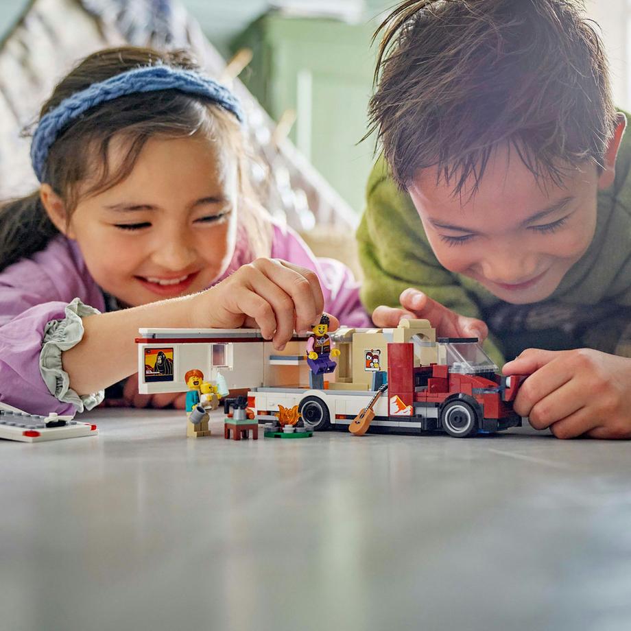 LEGO®  60454 Abenteuer-Wohnmobil 