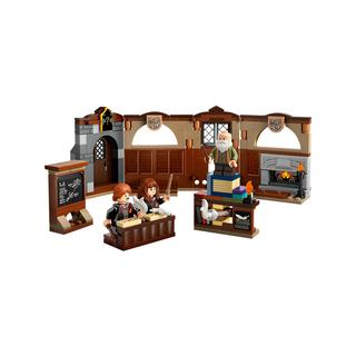 LEGO®  76442 Le château de Poudlard : le cours de sortilèges 